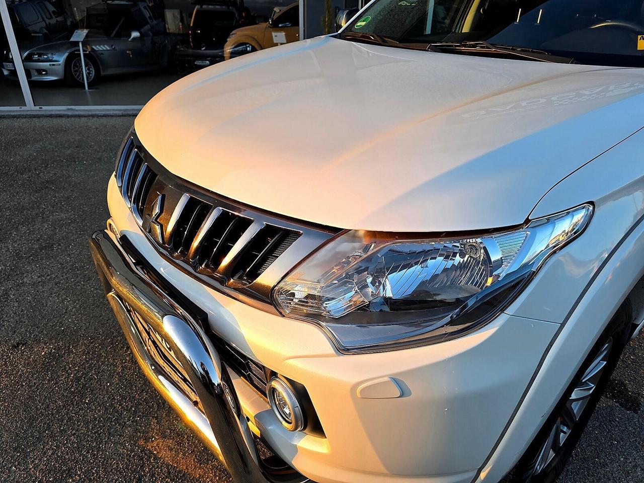 Mitsubishi L200 2.4 DI-D/181CV Intense