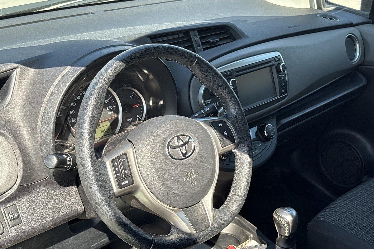 TOYOTA Yaris 1.0 5 porte Lounge