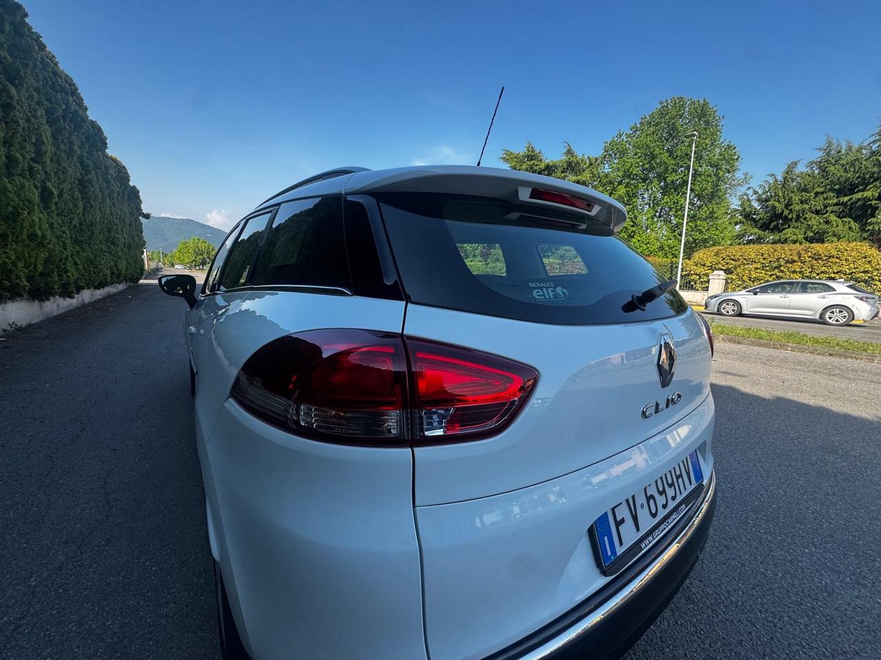 Renault Clio Sporter dCi 8V 90 CV EDC Business