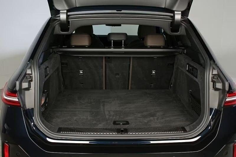 BMW Serie 5 520d sDrive M Sport Gancio Full Led Camera 360°