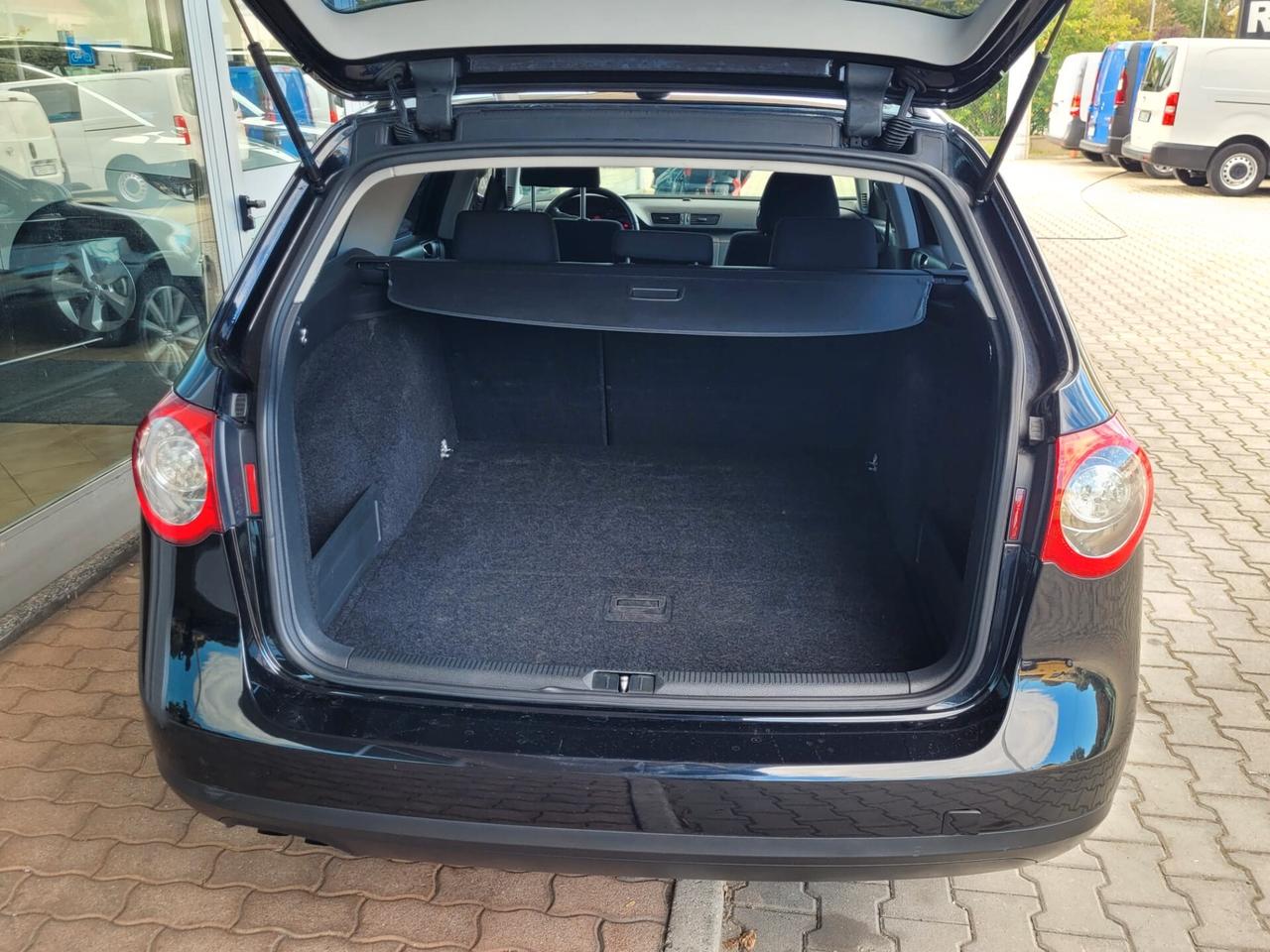 Volkswagen Passat 2.0 TDI DPF Var. Comfortline