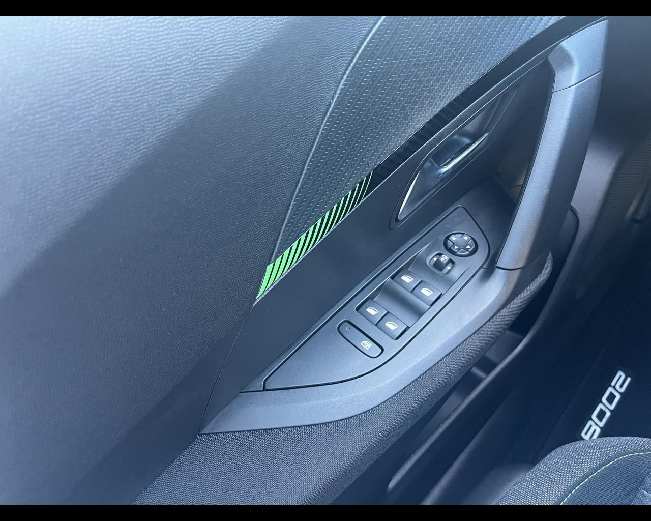 PEUGEOT NUOVO 2008 Active PureTech 100 S&S