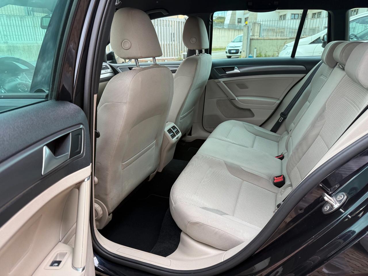 Volkswagen Golf Variant 1.6 TDI 115 CV DSG Executive BlueMotion Tech. CarPlay