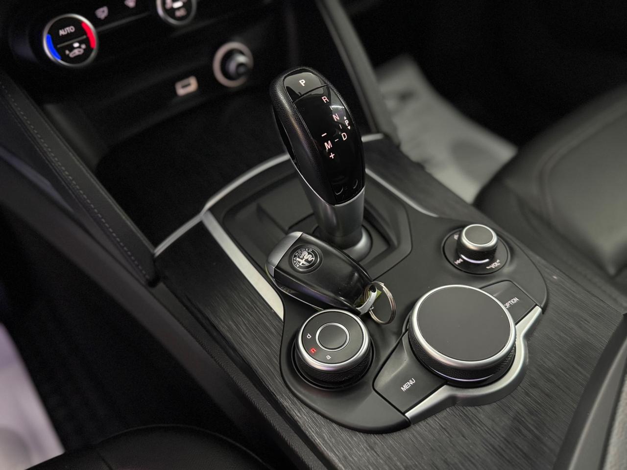 Alfa Romeo Stelvio 210CV AT8 Q4 Lusso Full Opt