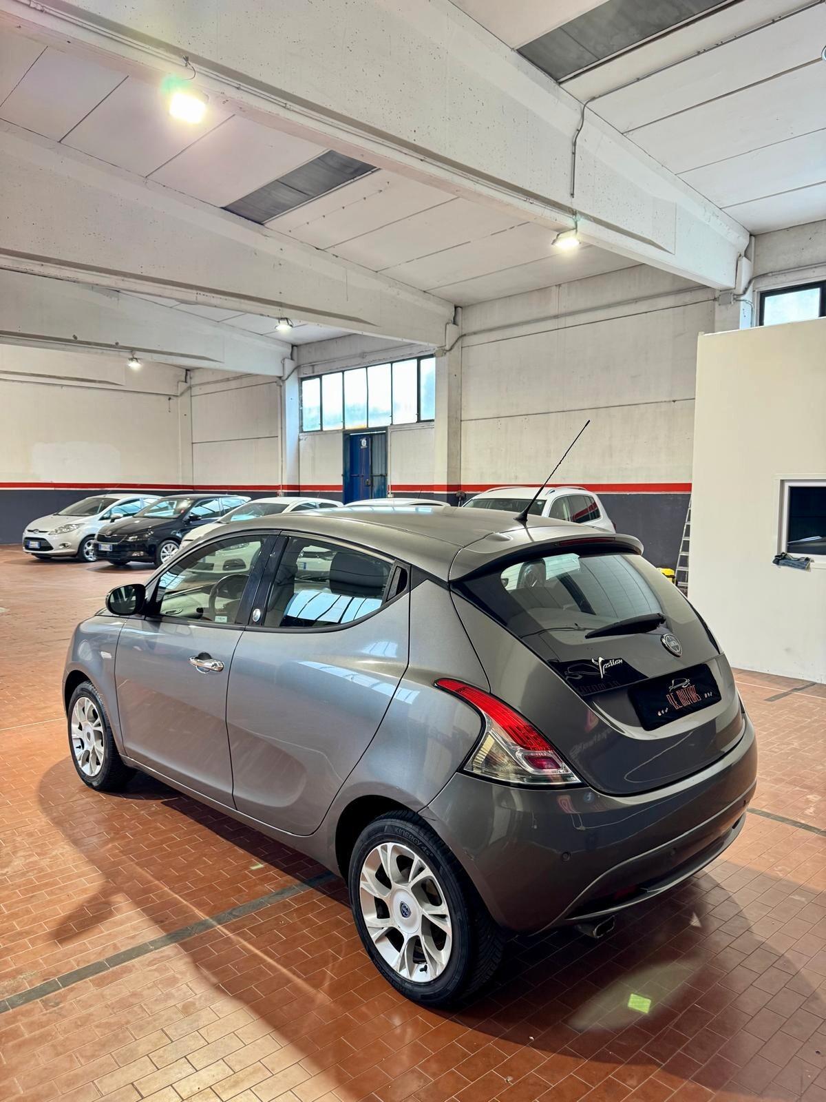 Lancia Ypsilon 1.2 69 CV 5 porte GPL Ecochic Gold