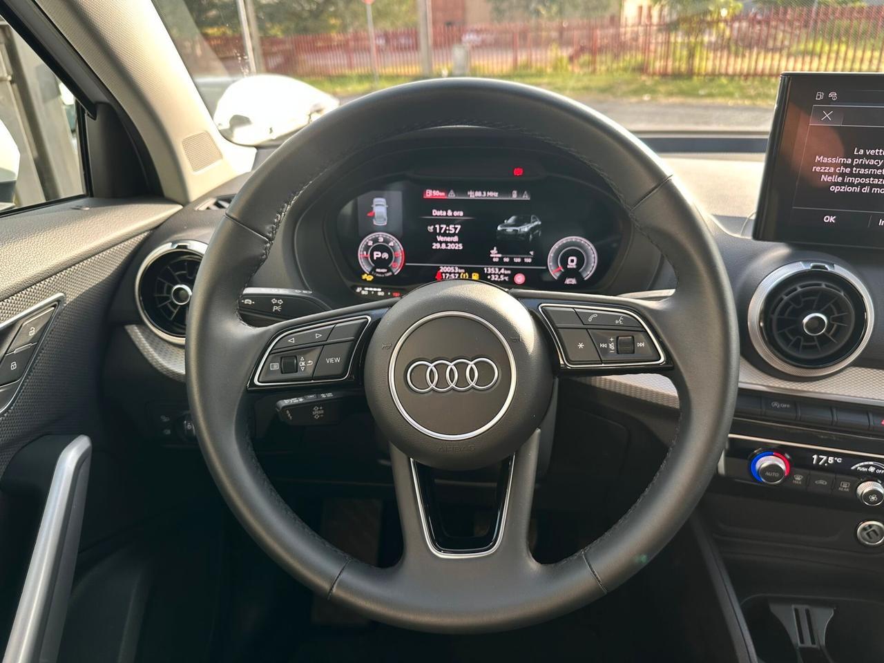 Audi Q2 35 TDI S tronic line Edition