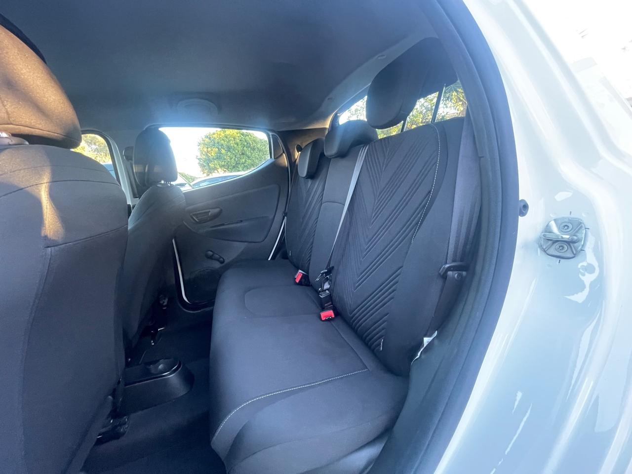 Lancia Ypsilon Gold Hybrid 1.0 FireFly 70cv