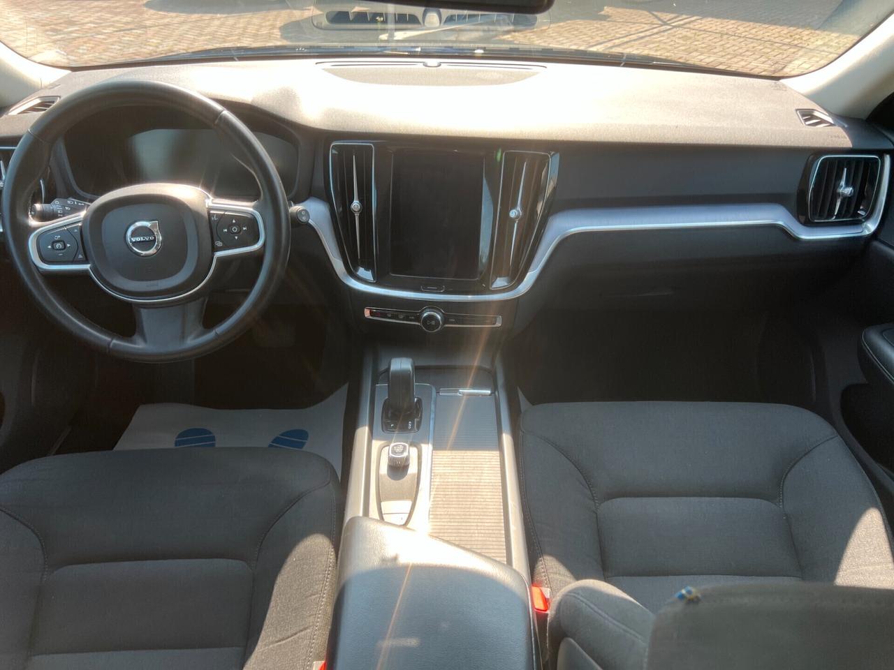 Volvo V60 B4 (d) Geartronic Momentum Business PREZZO CON FINANZIAMENTO