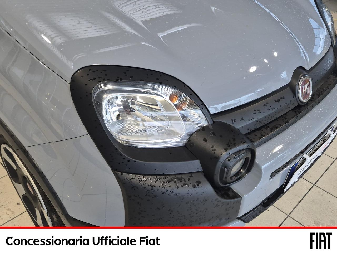 Fiat Panda 1.0 hybrid city cross s&s 70cv