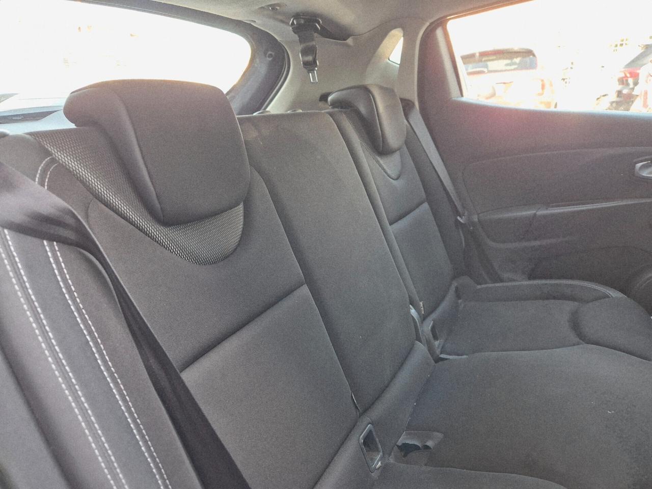 Renault Clio dCi 8V 75 CV 5 porte Duel2