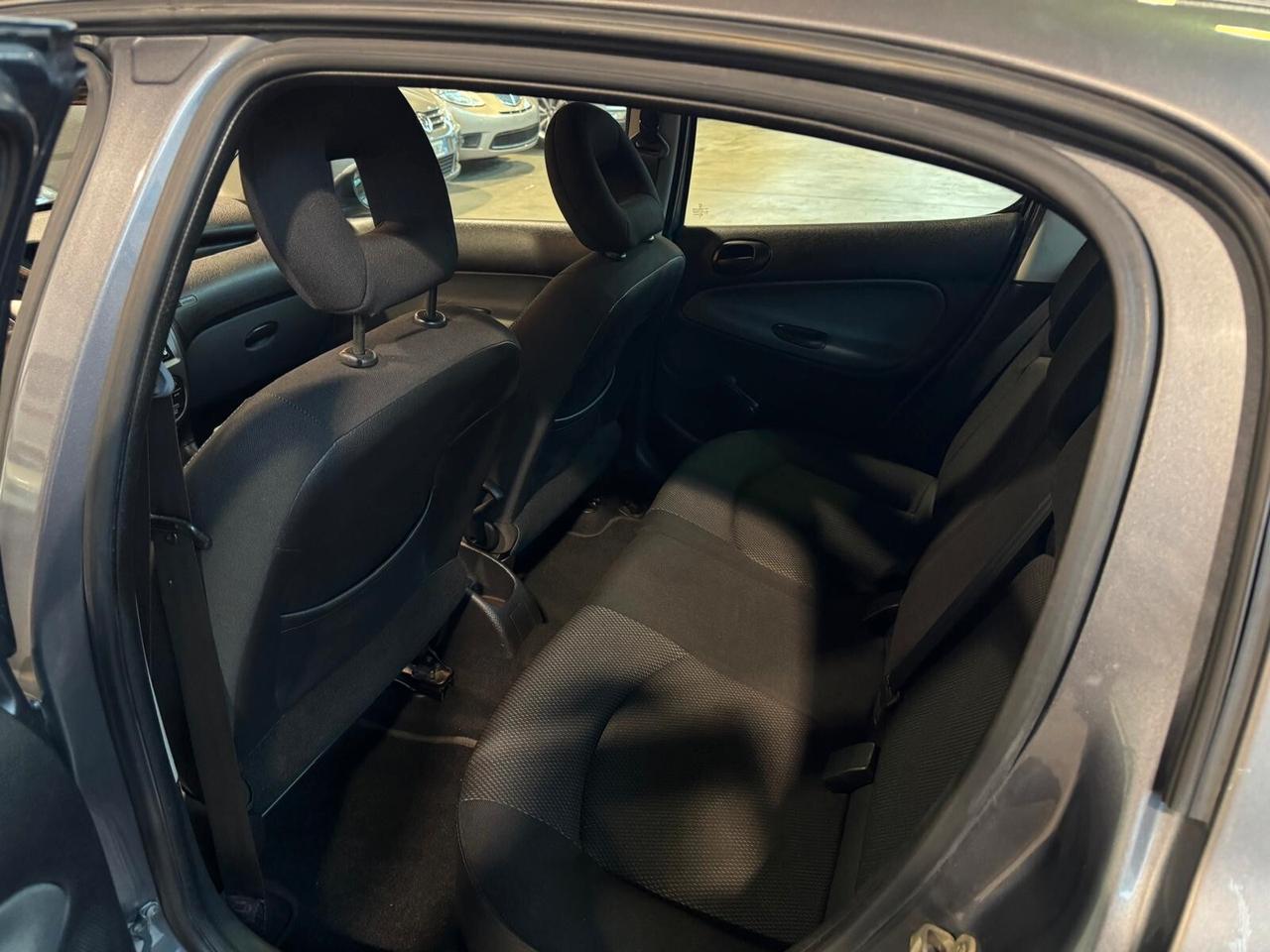 Peugeot 206 1.4 5p. Enfant Terrible