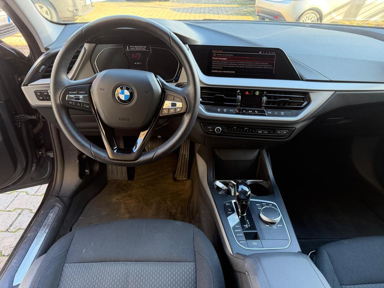 Bmw 116 116d 5p. Business Advantage