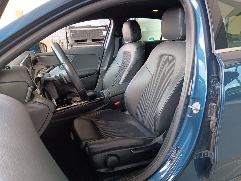 Mercedes-Benz Classe A - W177 2018 Diesel A 180 d Sport auto