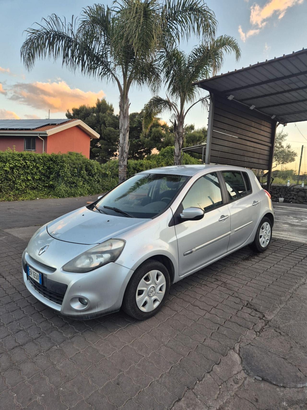Renault Clio 1.2 69 cv GPL yahoo