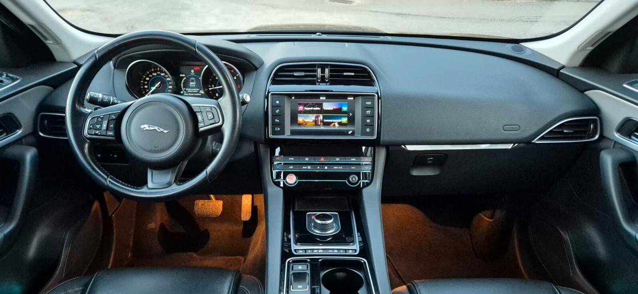 Jaguar F-Pace 2.0 D 180CV AWD Portfolio FullOptional