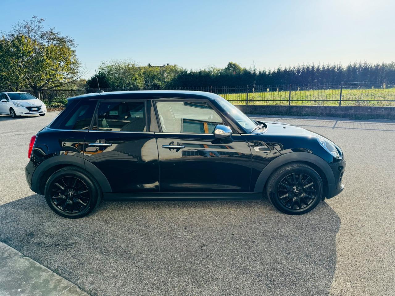 Mini cooper one 1.5 D hype 2016