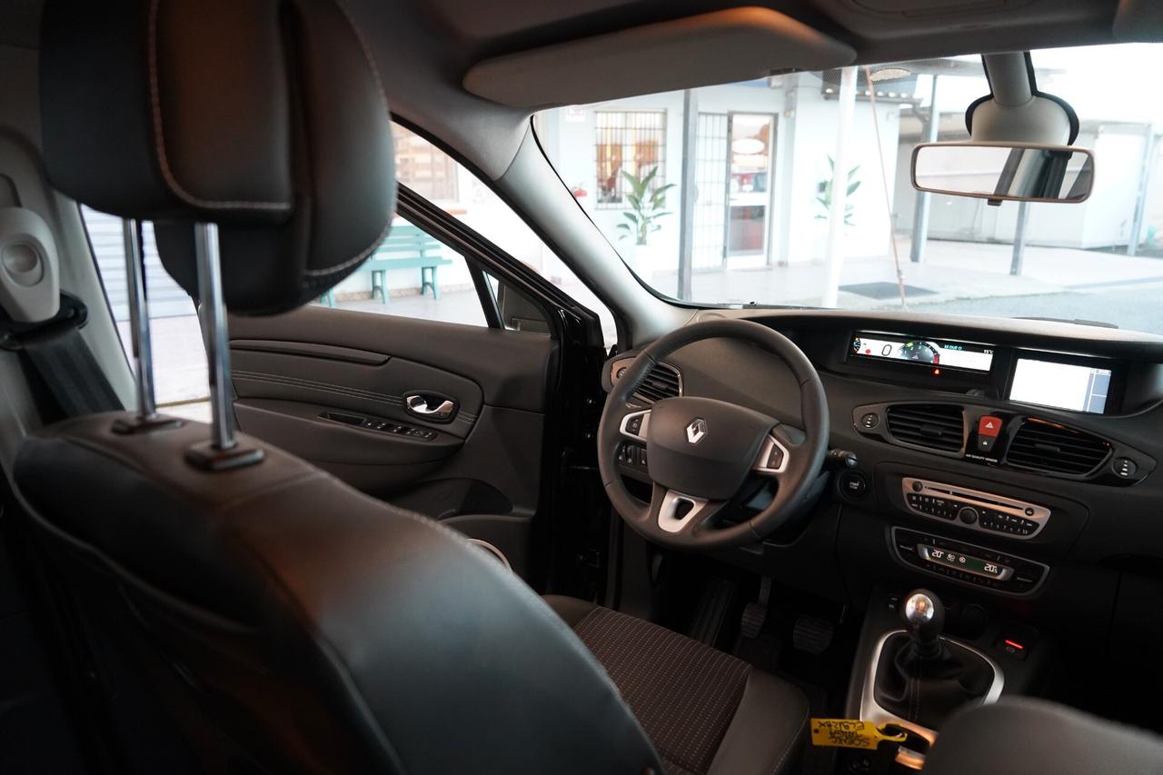 Renault Scenic X-Mod 1.5 dCi 110CV