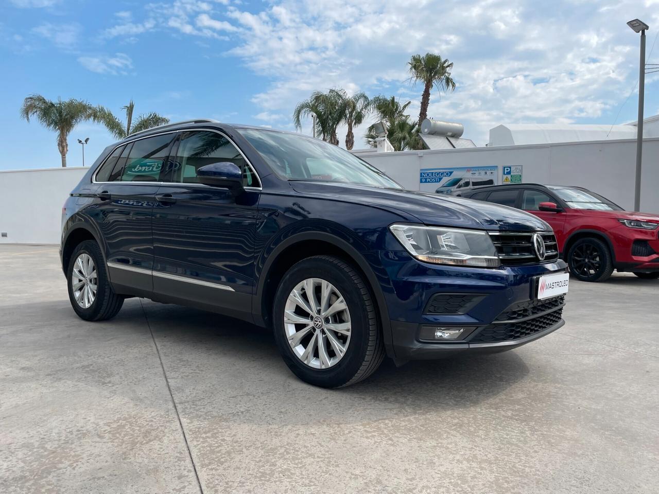 Volkswagen Tiguan 2.0 TDI SCR DSG 4MOTION Business BMT