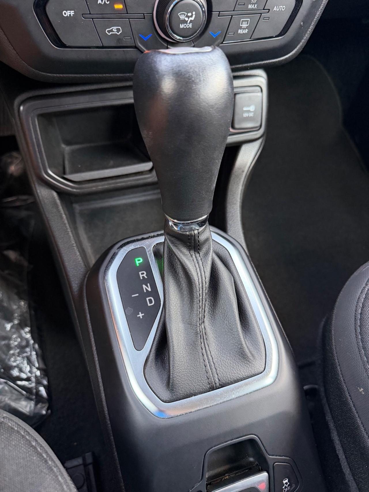 Jeep Renegade 1.5 Turbo T4 MHEV 130cv Limited 2023
