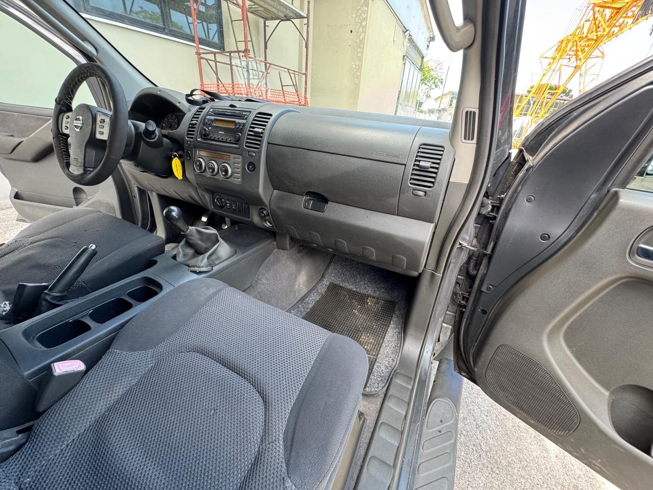 Nissan Navara 2.5 dCi 4 porte Double Cab LE