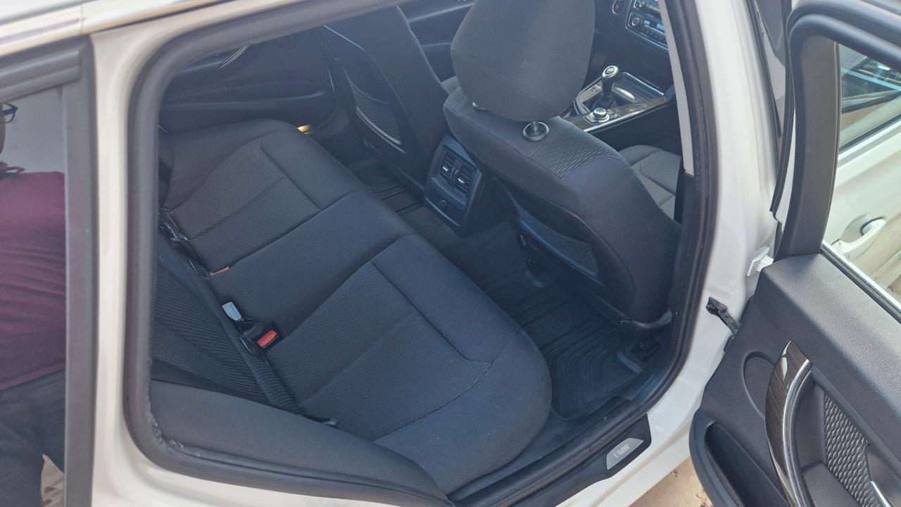 BMW 318 Touring Luxury anno 2014