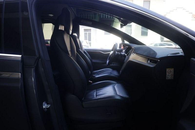 Tesla Model X Tesla Model X 90 kWh Dual Motor 4WD Autom. 158KW ANNO 2017