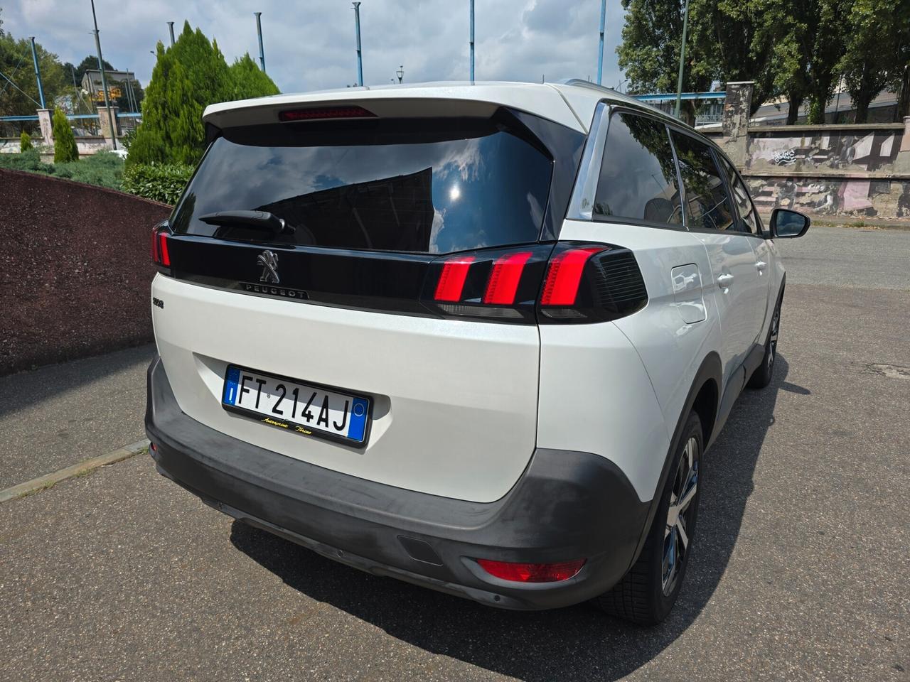 PEUGEOT 5008 1.5(130cv) BlueHdi Business (7posti)