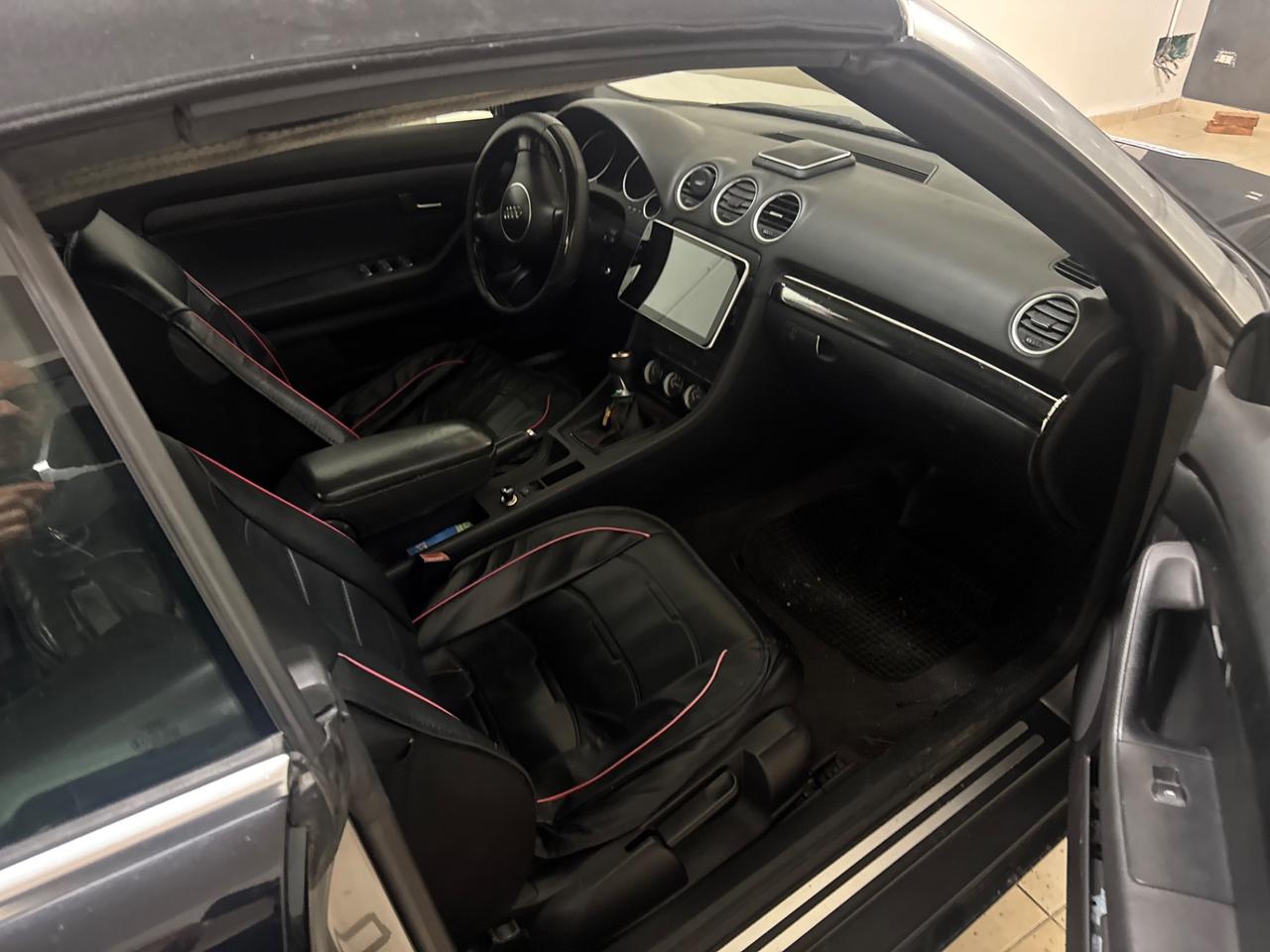 Audi A4 Cabriolet 2.5 V6 TDI cat