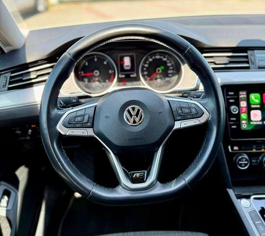 Volkswagen Passat Variant 2.0 tdi R-Line Executive 150cv dsg