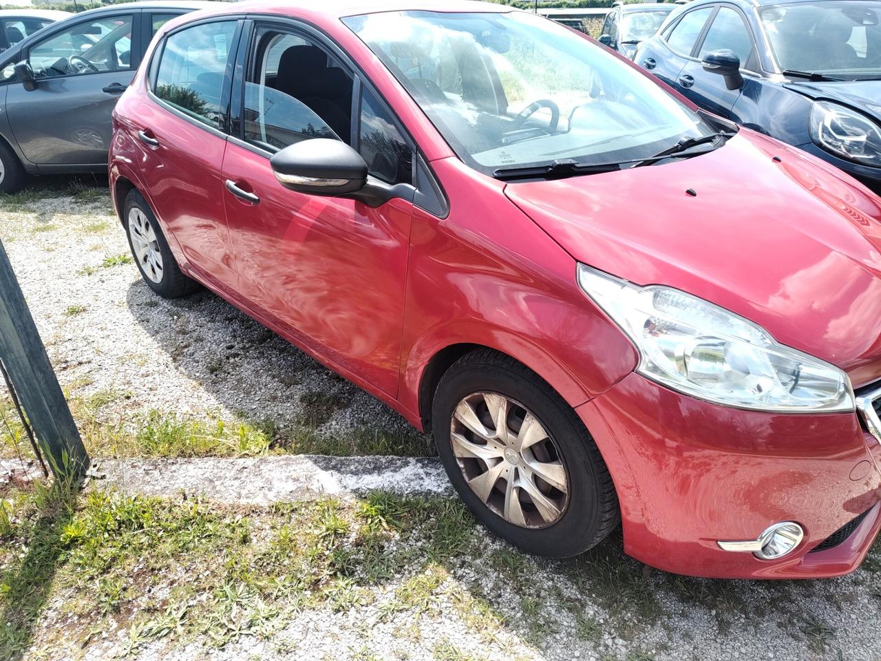 Peugeot 208 1.2 VTi 82 CV 5 porte