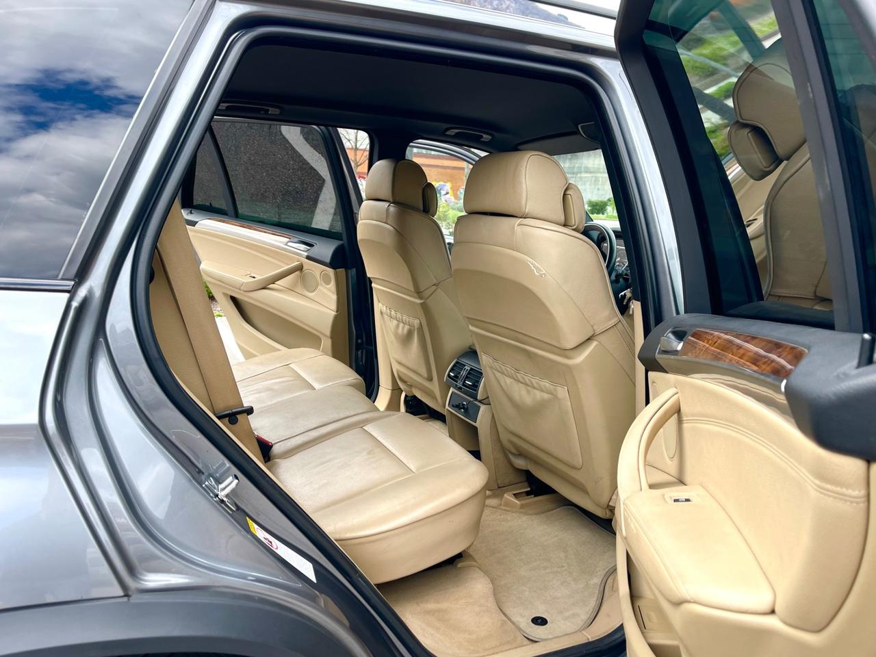 Bmw X5 3.0d 235cv ,,IMMACOLATA” 7 posti Gancio 3500kg
