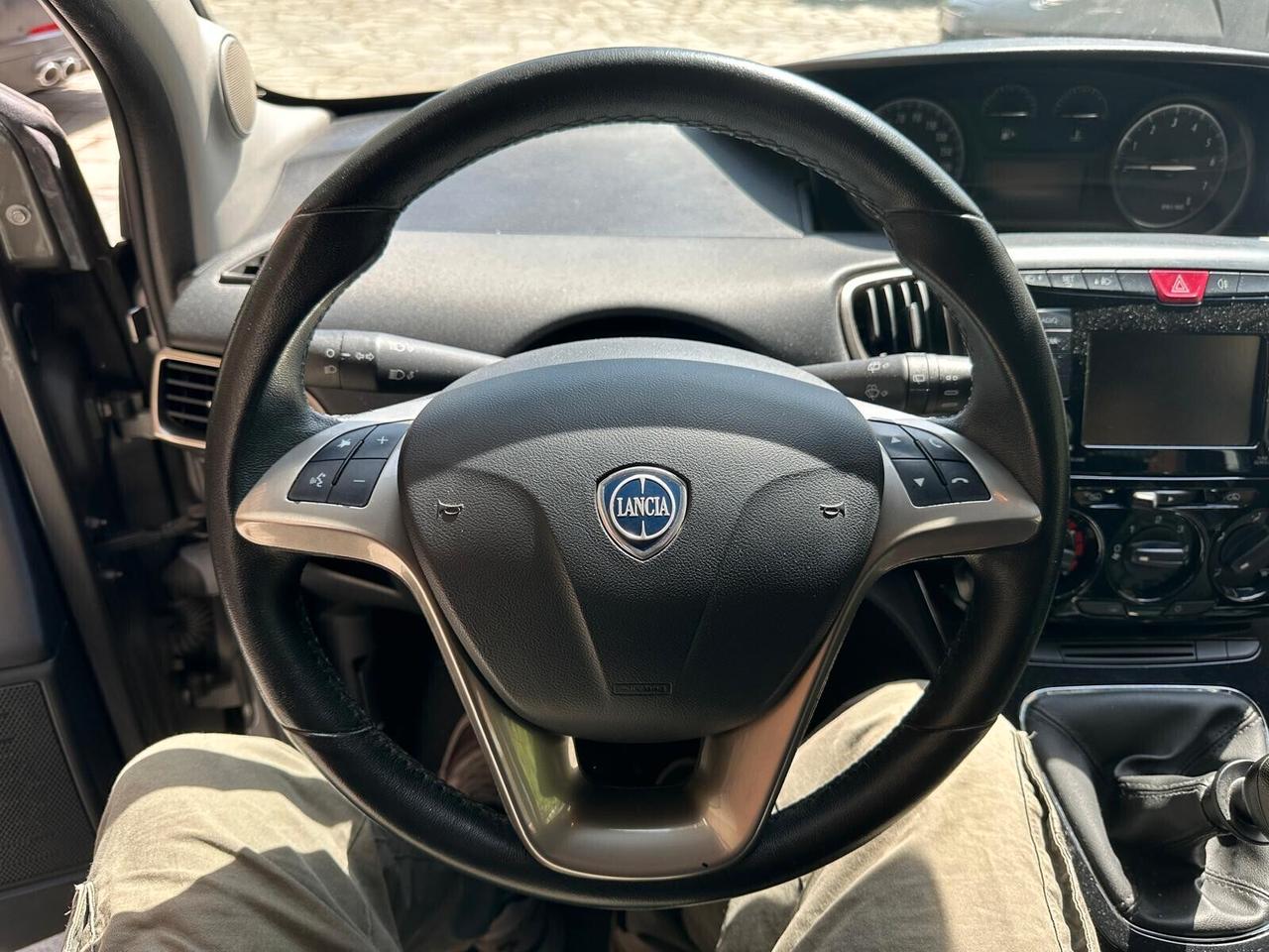 Lancia Ypsilon 1.2 69 CV 5 porte GPL Ecochic Gold