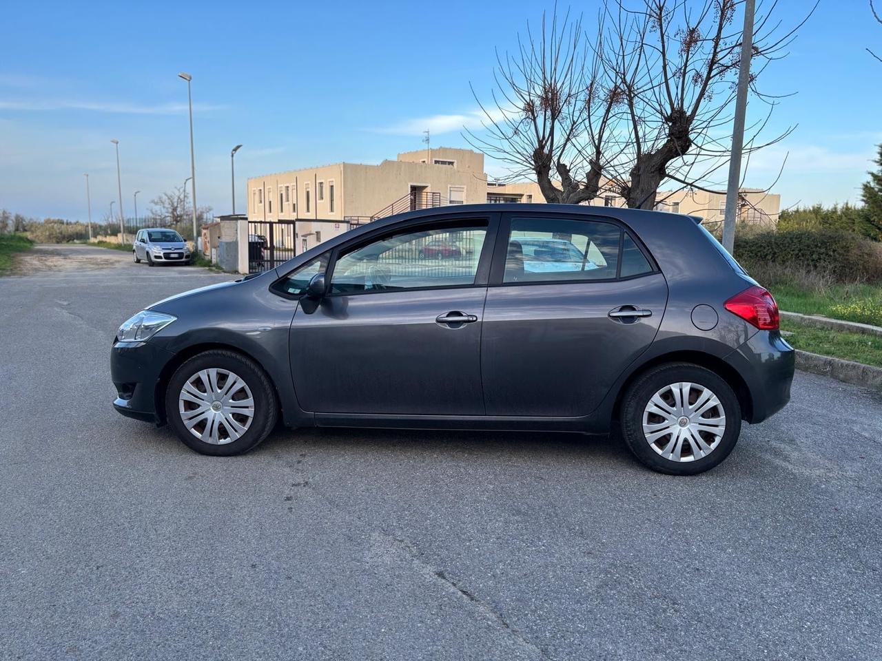 Toyota Auris 1.4 D-4D 5 porte