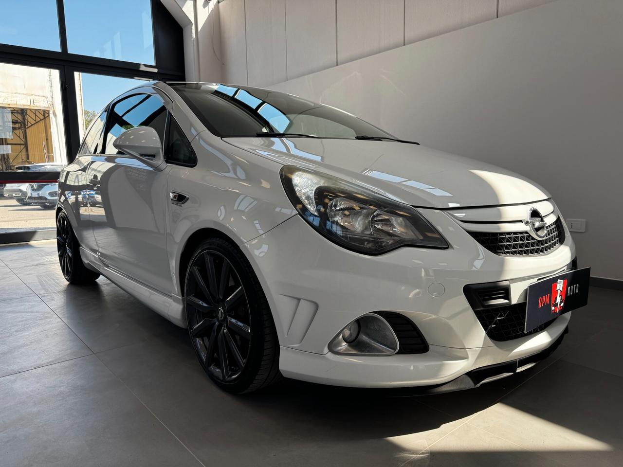 Opel Corsa 1.6 T 3 porte Nürburgring Edition OPC 250CV
