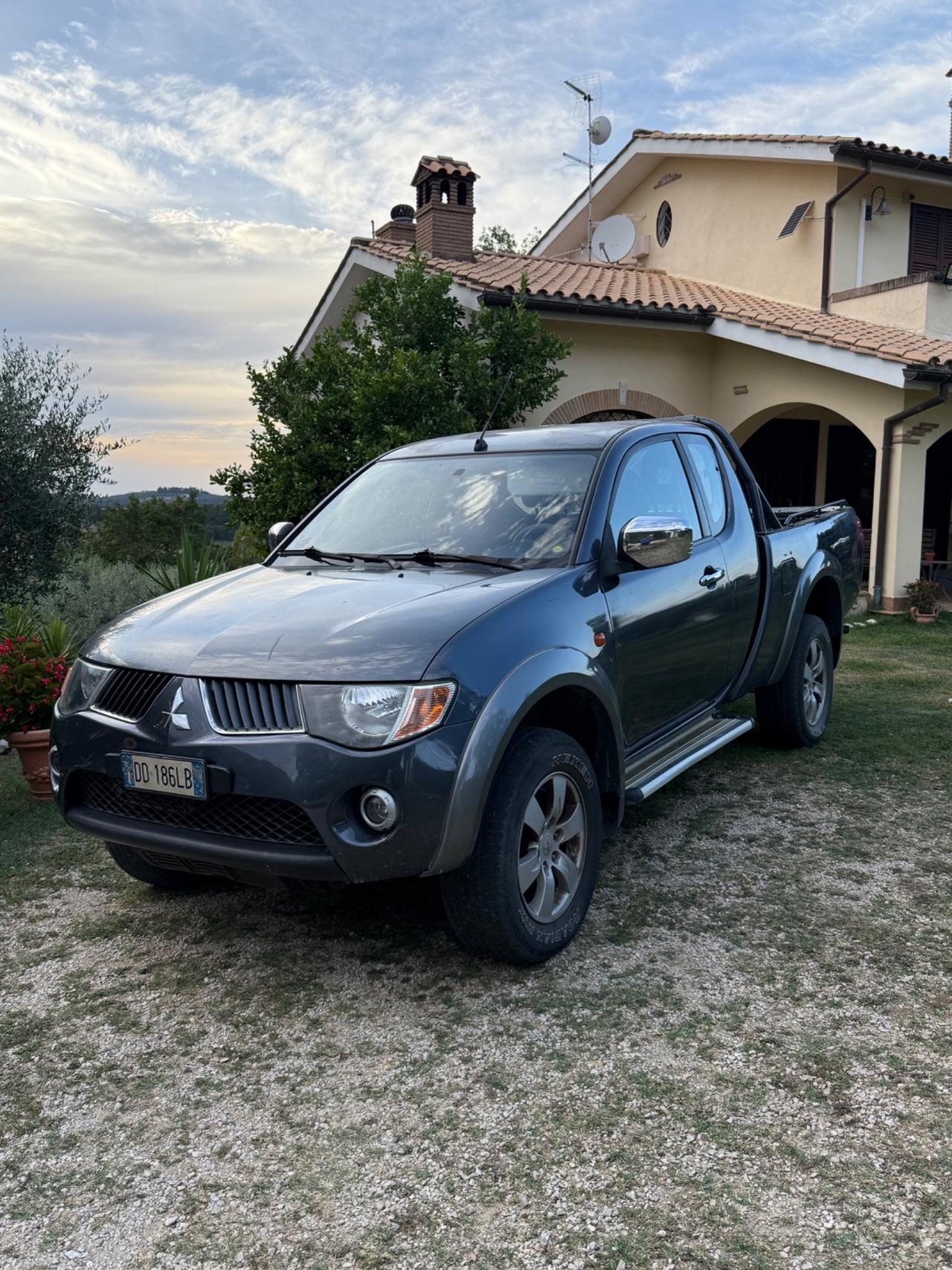 Mitsubishi L200 2.5 DI-D/136CV Single Cab Inform