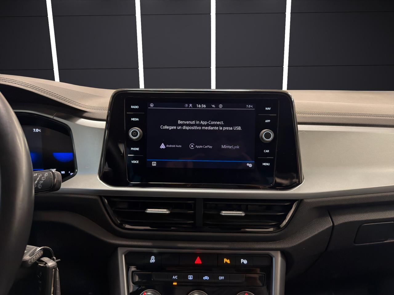 Volkswagen T-Roc 2.0 TDI 116CV OK NEOPATENTATI