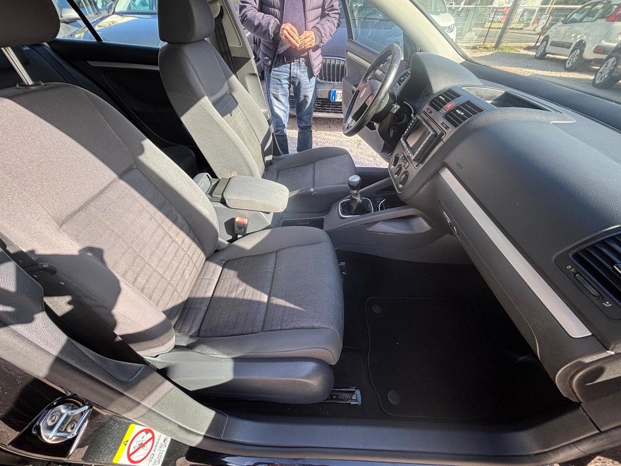 VW GOLF 1.6 BENZINA 102CV 130.000KM