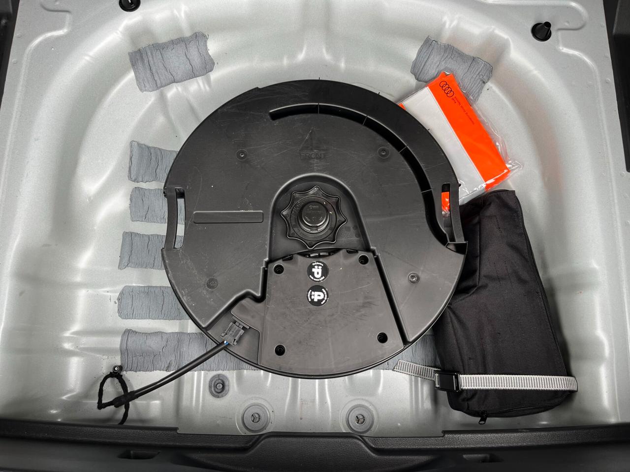 Audi Q2 30 TFSI Business