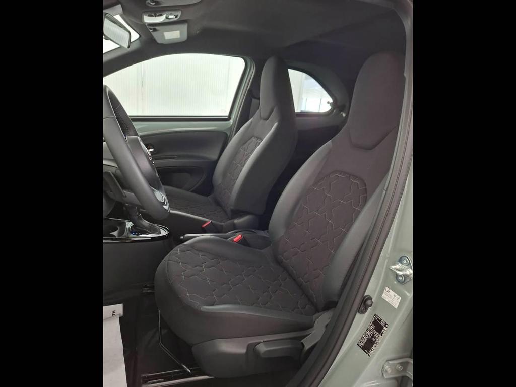 Toyota Aygo X 1.0 Lounge S-CVT