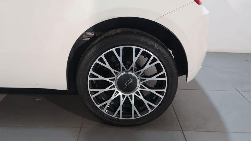 FIAT 500 500 1.0 Hybrid Dolcevita#CERCHI LEGA 16"#NAVI#