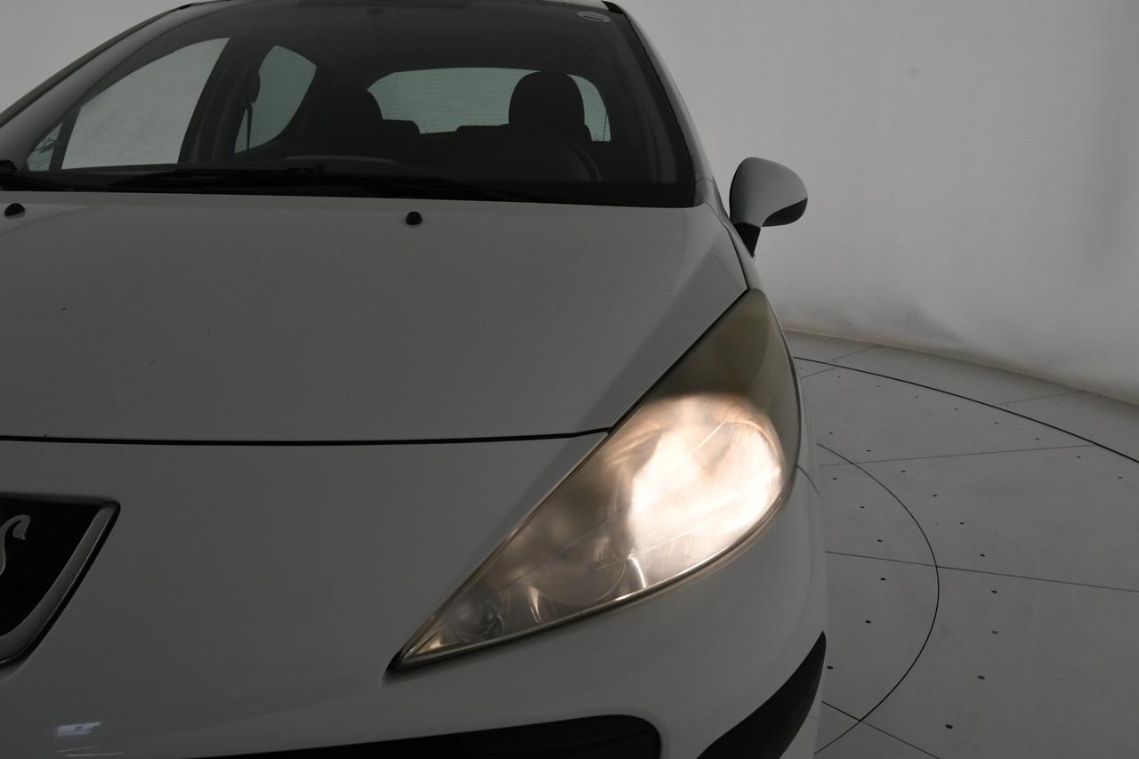 PEUGEOT 207 5p 1.4 8v X-Line eco-Gpl FL X COMMERCIANTI+NEOPATENTATI