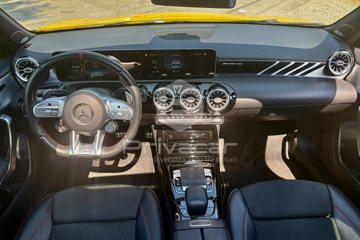 MERCEDES A 35 AMG 4Matic