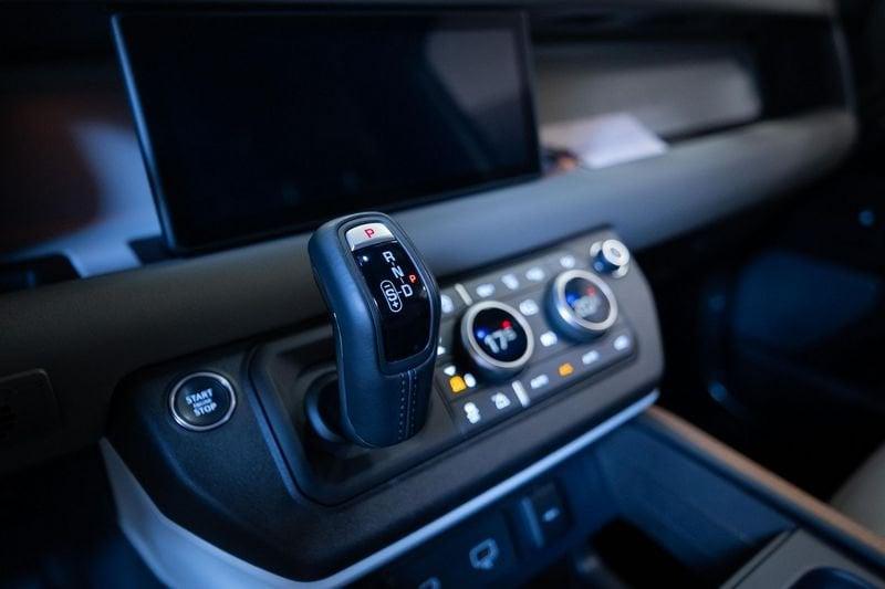 Land Rover Defender 90 3.0d i6 mhev SE awd 200cv auto