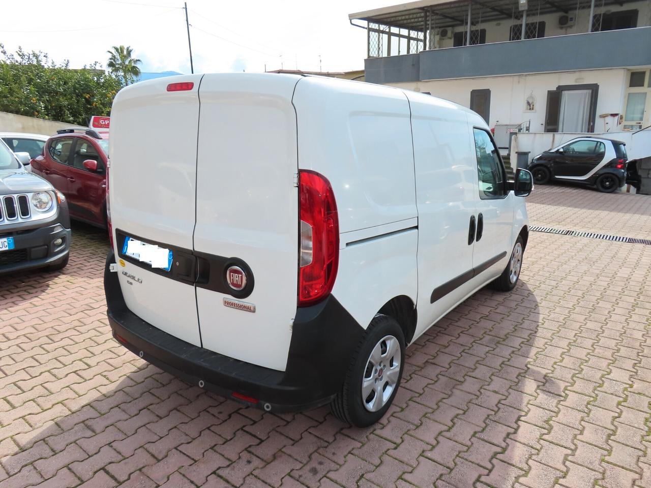 Fiat DOBLO 1.6 M-JET CHIUSO 3 POSTI CARGO 2020