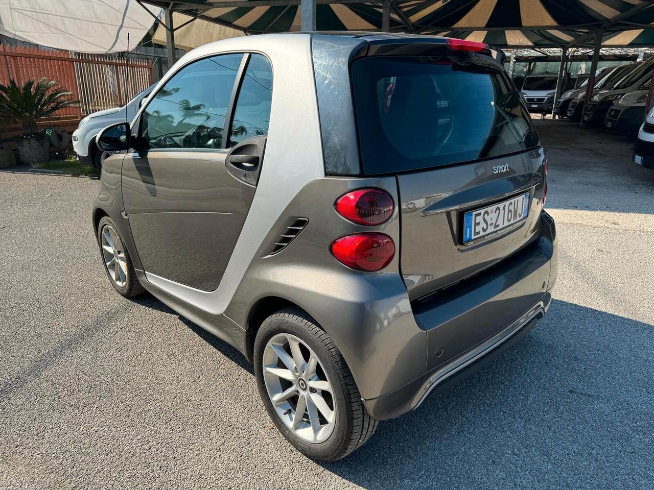 Smart ForTwo 1000 52 kW MHD coupé passion