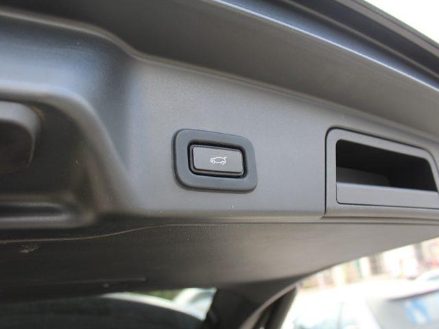 LAND ROVER Range Rover Evoque 2.0 I4 AWD Auto R-Dynamic