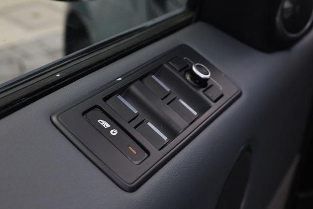 LAND ROVER Range Rover Sport 3.0 V6 SE