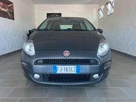 Fiat Punto 1.2 Lounge 2017 69Cv