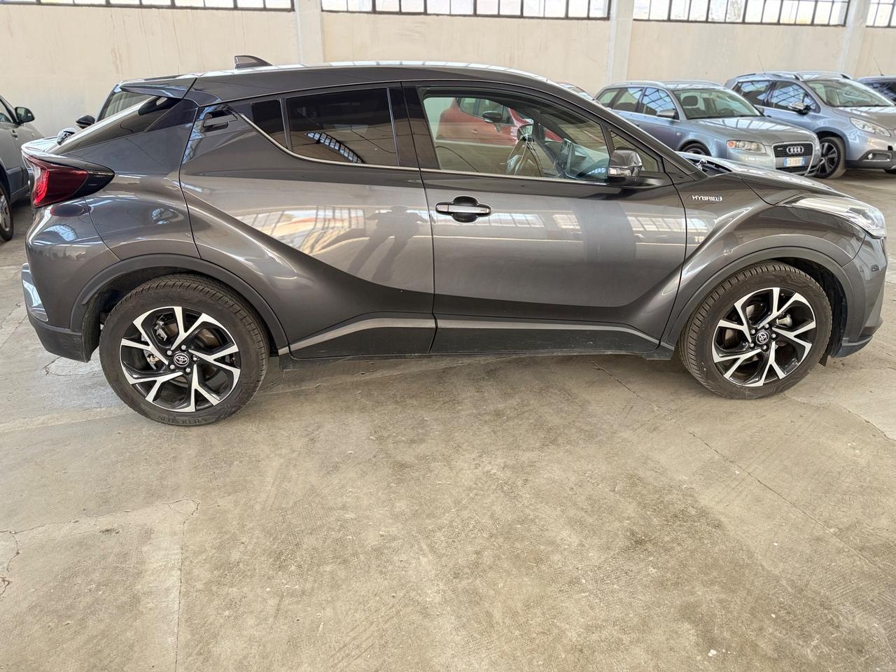 Toyota C-HR 1.8 Hybrid E-CVT Trend