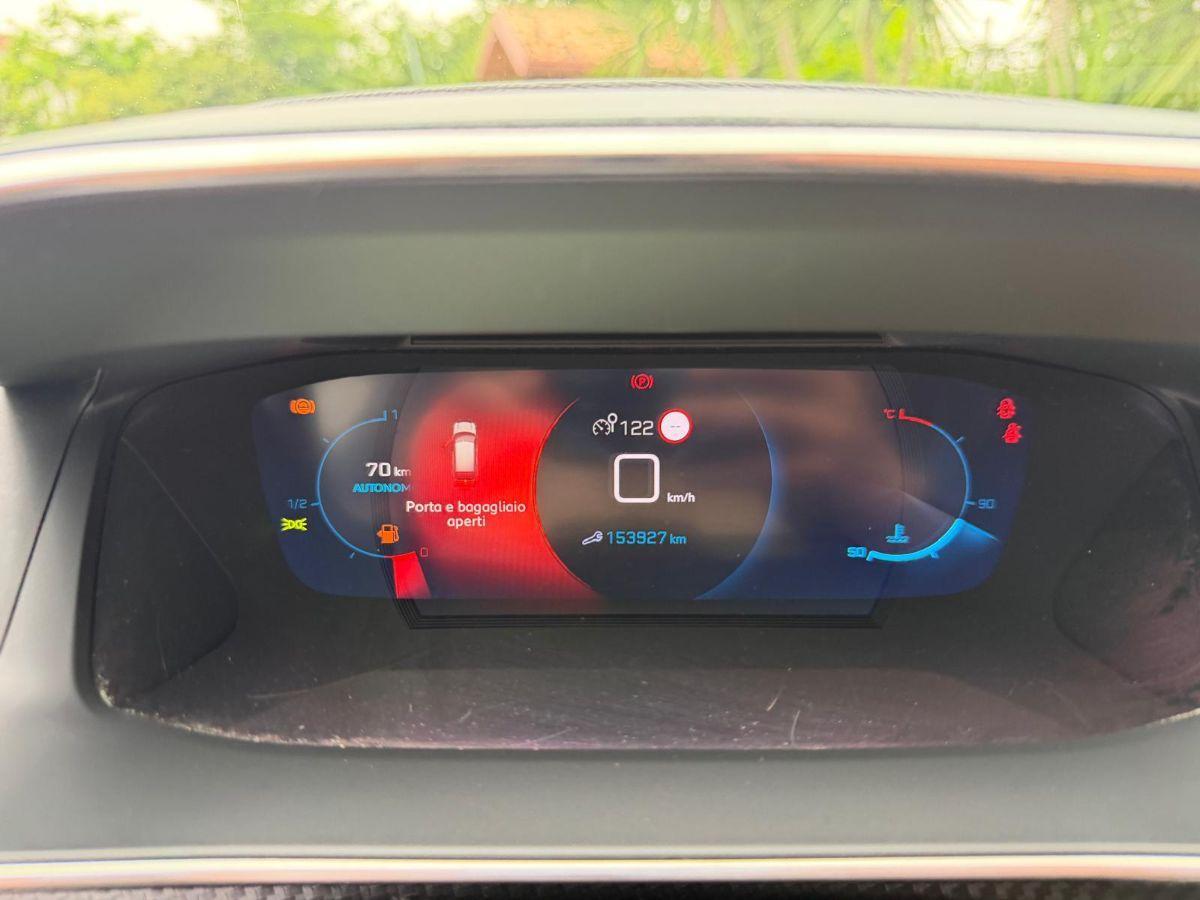 PEUGEOT - 208 - BlueHDi 100 S&S 5p. Allure